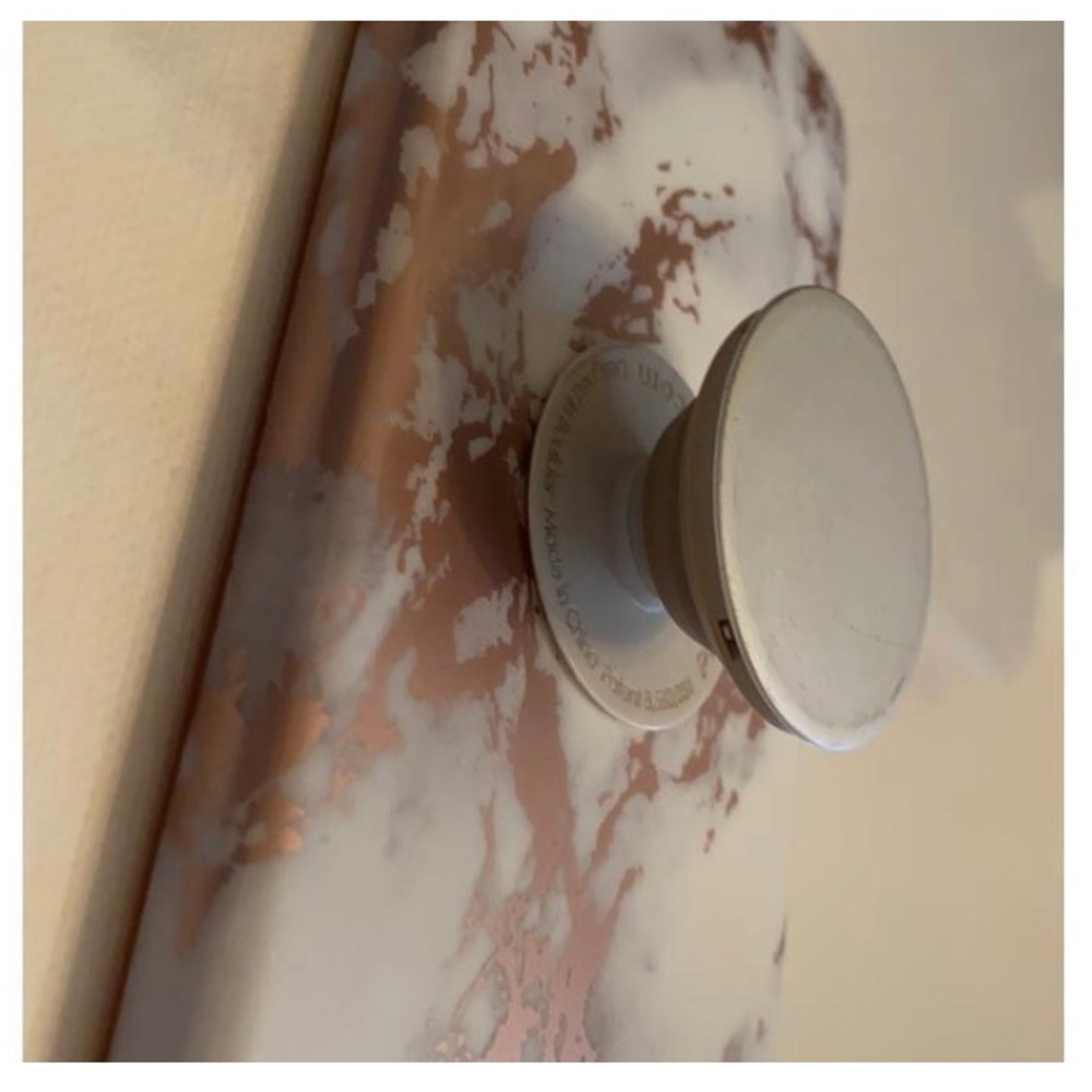 Marble Phone Case With Fendi Pop Socket - image 3